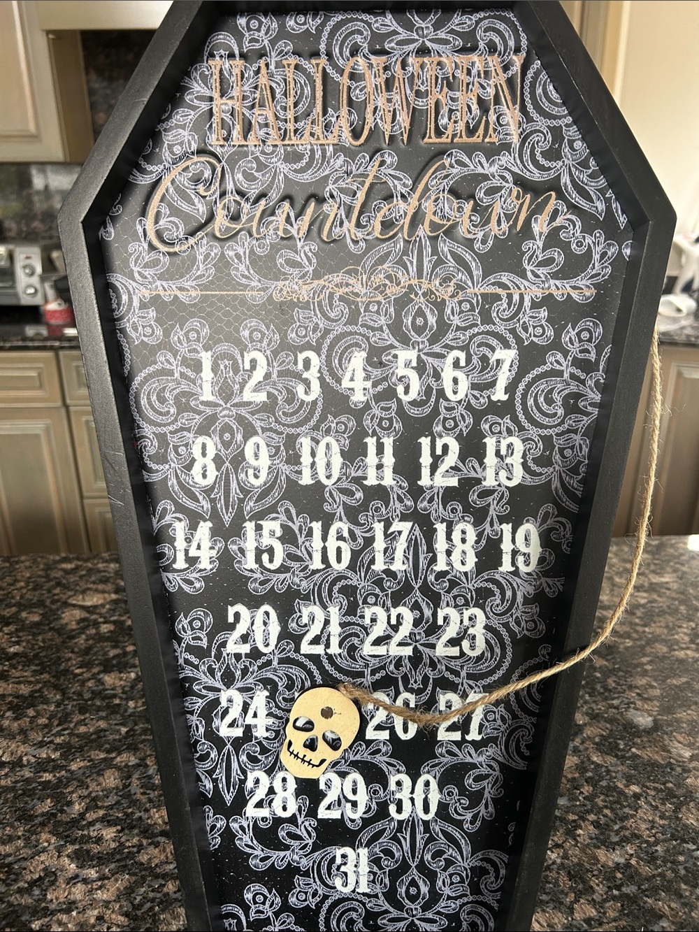 ASHLAND COUNTDOWN COFFIN SIGN W SKULL MARKER NWT